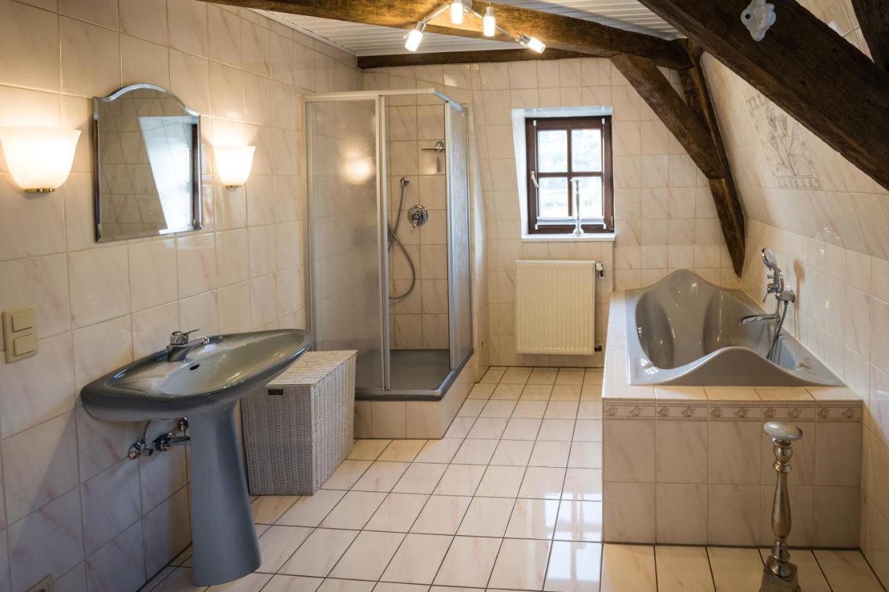 Rissbacher Hof Mansarde Anno 1737 Traben-Trarbach Exteriör bild
